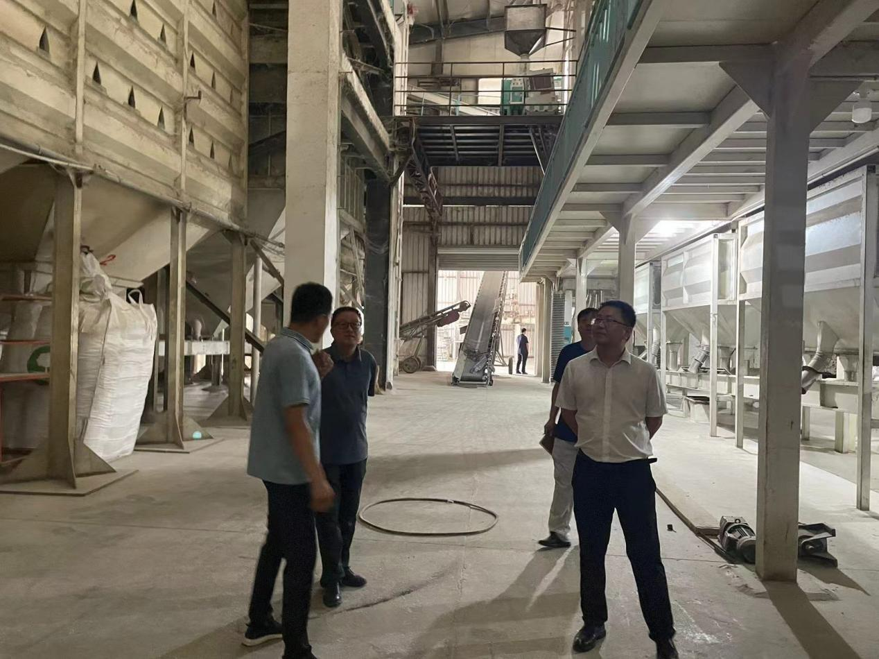 集團公司領導赴潁上縣、潘集區(qū)考察大米及油脂加工廠